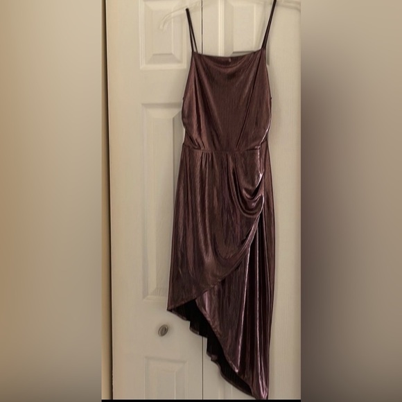 Woman’s Bcbg metallic strapless asymmetrical dress rose gold size XS bodycon - Picture 2 of 9